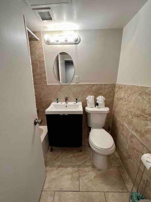 Charming Studio City View! ميامي بيتش المظهر الخارجي الصورة