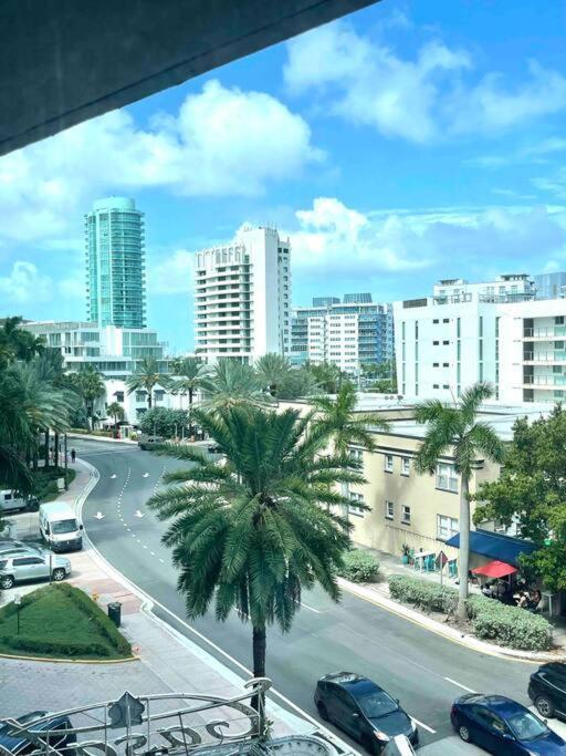 Charming Studio City View! ميامي بيتش المظهر الخارجي الصورة